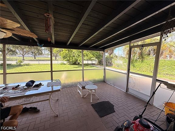 3rd image of 1379 Golf Dr