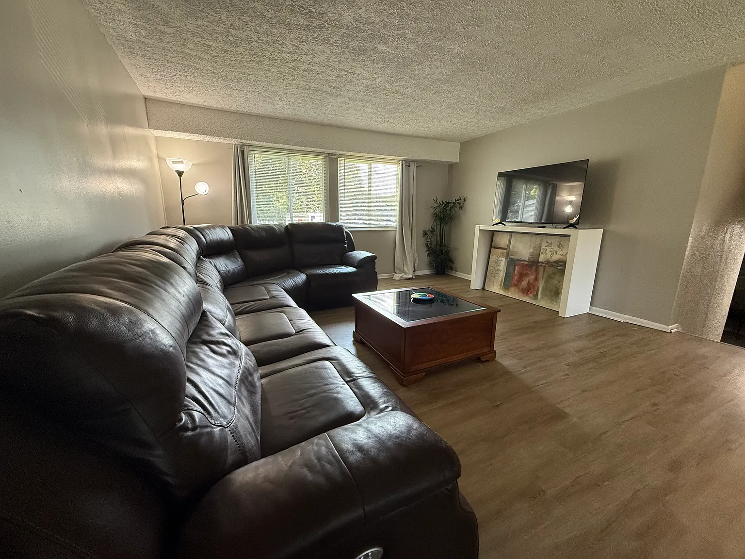 4801 Beaucroft Ct — Photo 2