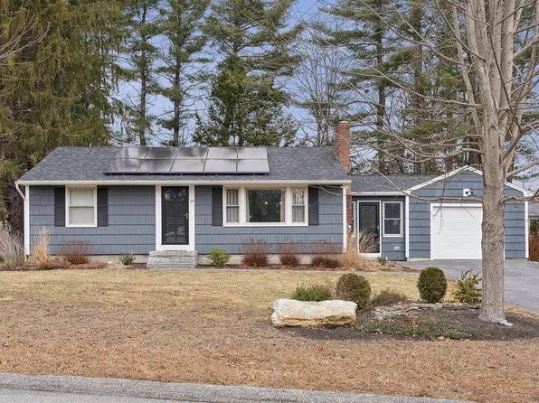 18 Hillcrest Drive, Cumberland, ME 04021