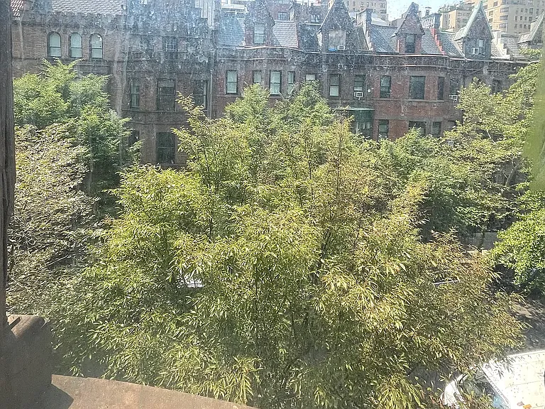 319 W 88th St #7 — Photo 8