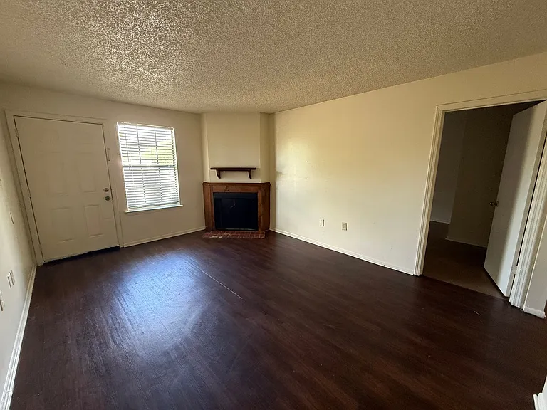 2059 Mariner Dr — Photo 8