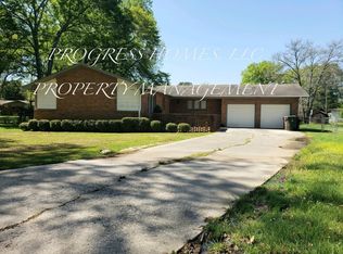 800 Barclift St NW, Hartselle, AL 35640