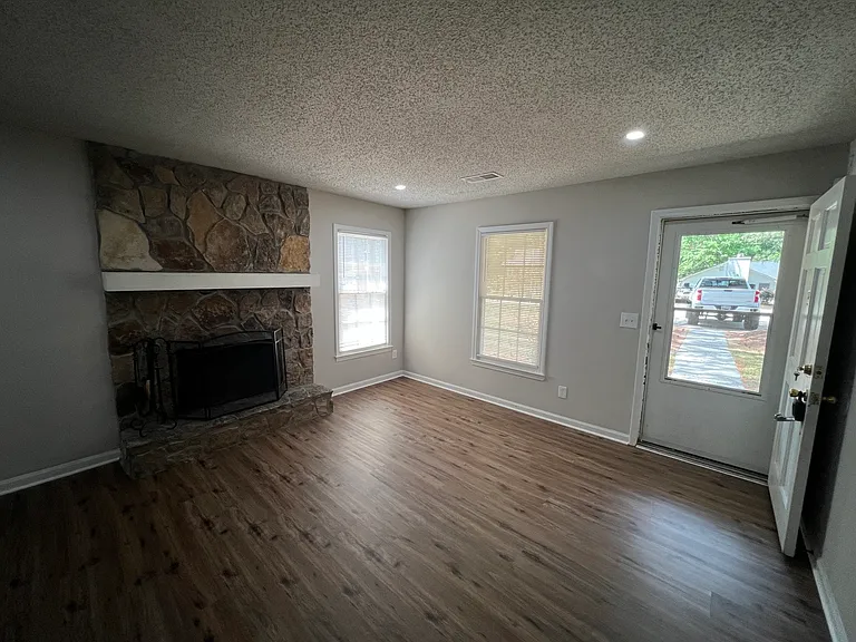 5666 Heron Ct #B — Photo 8