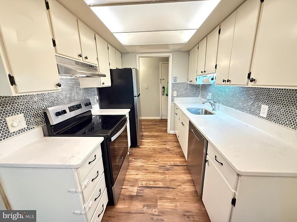 1st image of 2239 Castle Rock Sq APT 12C