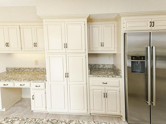 5th image of 18995 Brookridge Dr