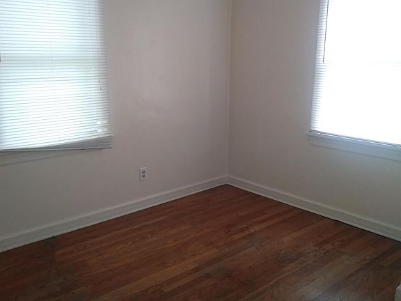 4th image of 10069 Dorothy Ave