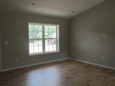 3rd image of 2164 Burton Ave