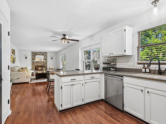 3rd image of 1611 Beels Ct