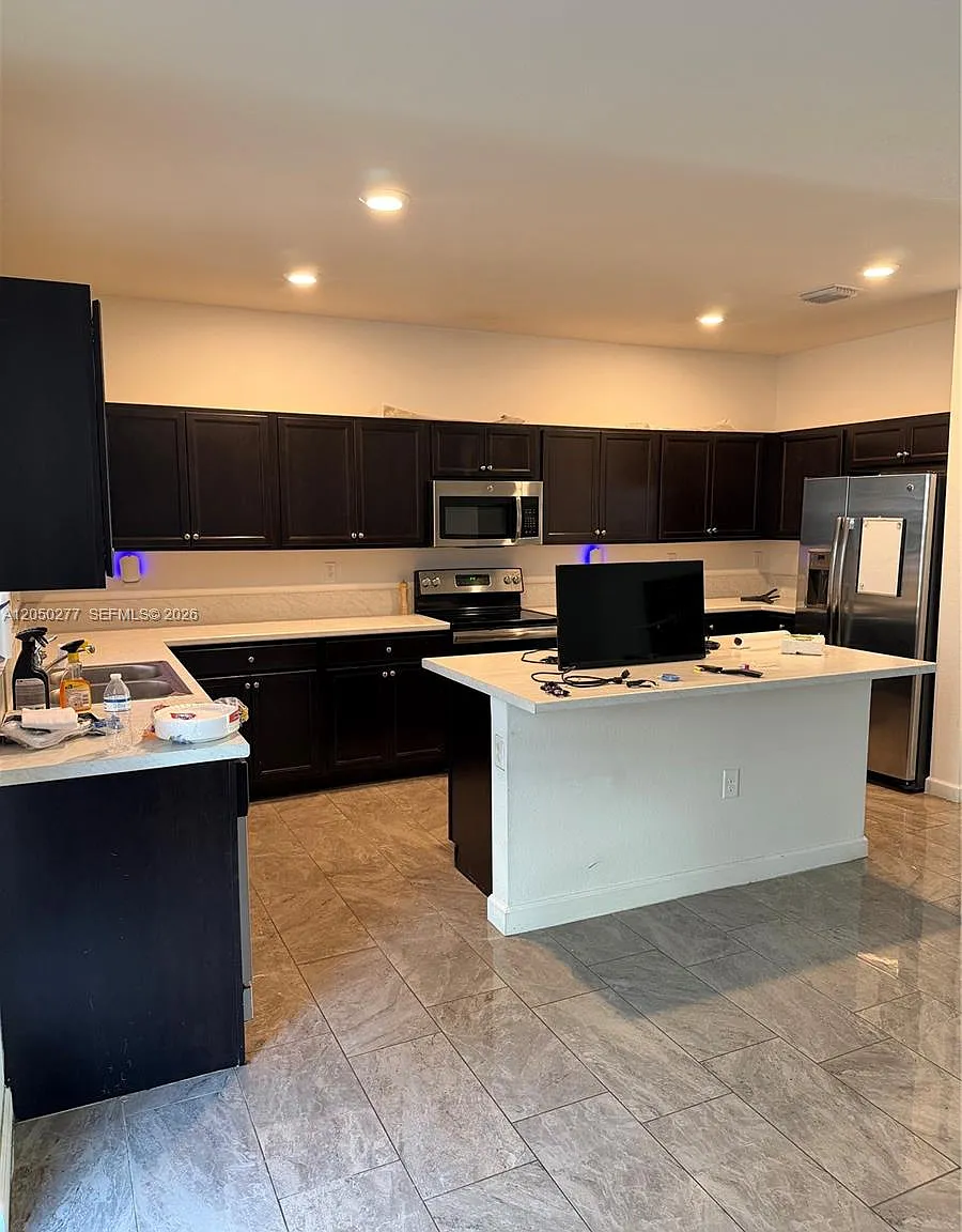 Coco Palm Estates — Photo 4