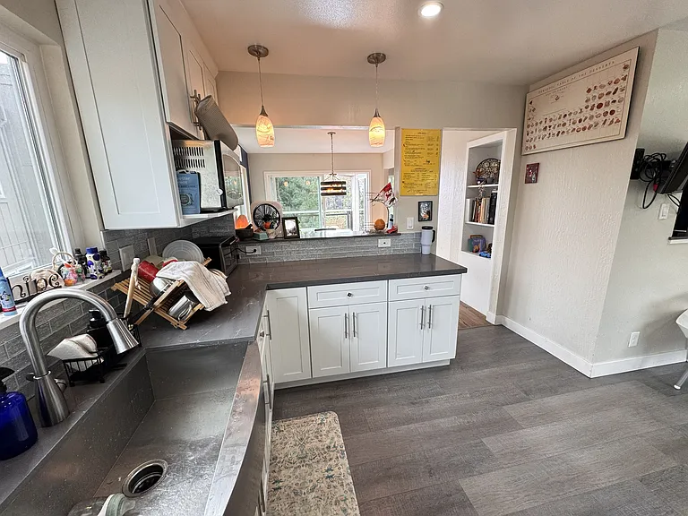 3131 Robinson Dr — Photo 12