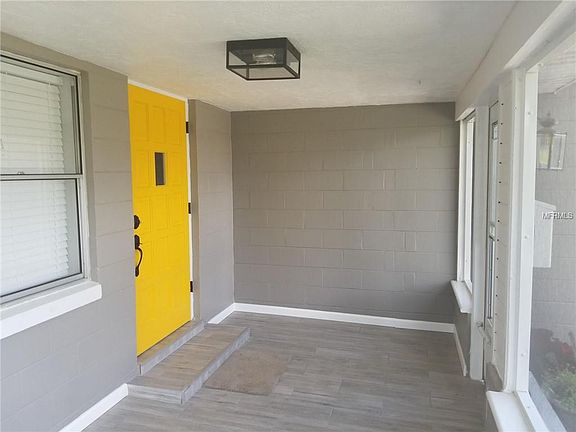 2nd image of 4111 Shorecrest Dr