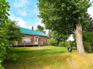 85 Main St, Hartland, ME 04943