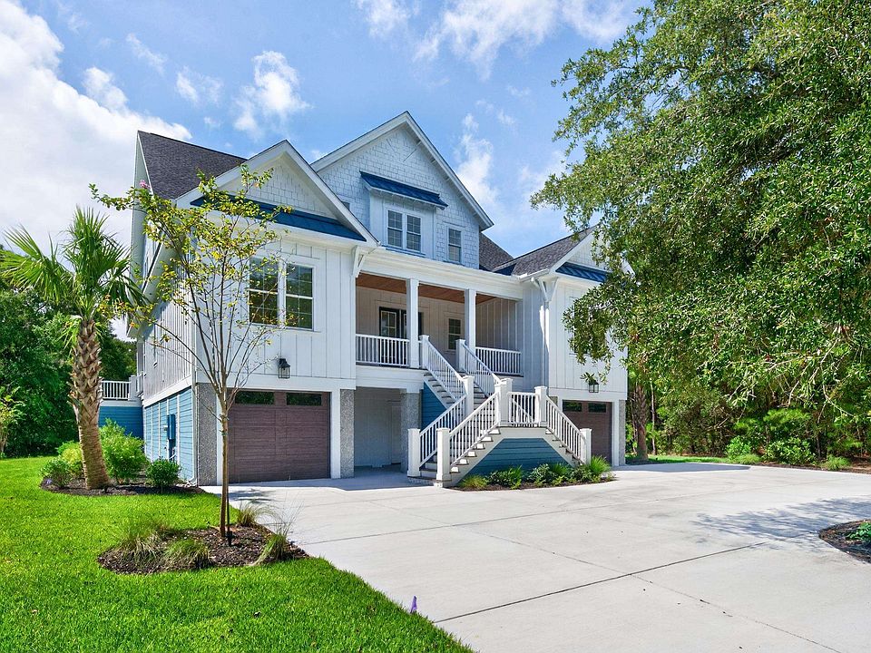 1st image of 292 Colony Club Dr.
