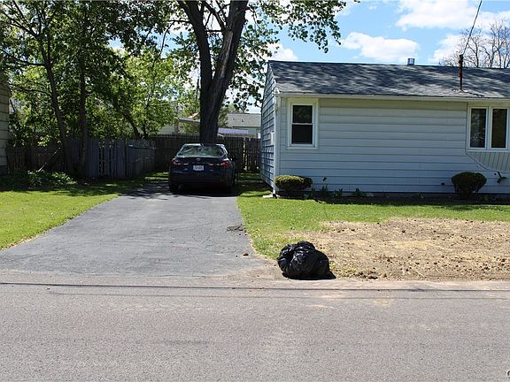 4th image of 417 Hazelhurst Ave