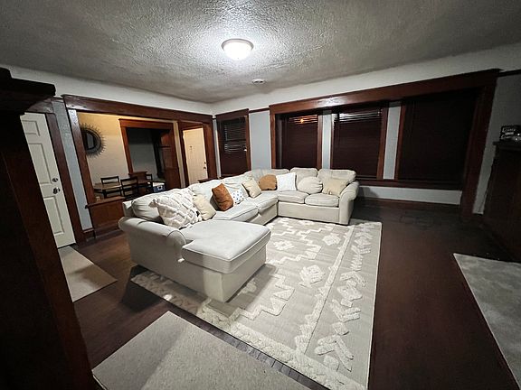 3rd image of 2219 N Sherman Blvd