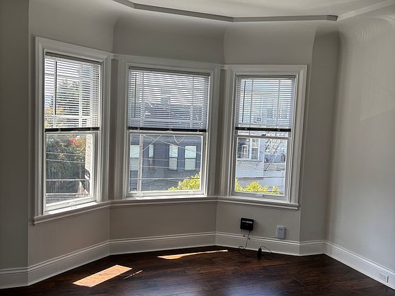 4th image of 3110 Laguna St