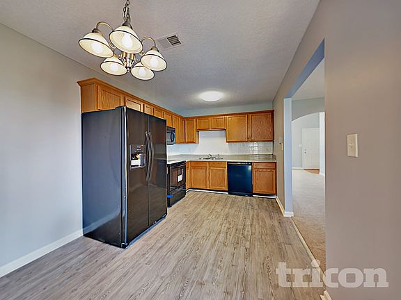 4th image of 105 Rampart St