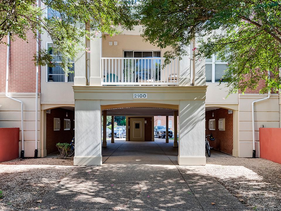 1st image of 2100 Grove Ave APT 28