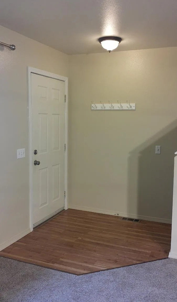 1211 Balfour Dr — Photo 3