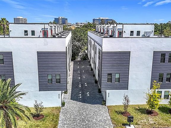4th image of 4215 W North A St #4