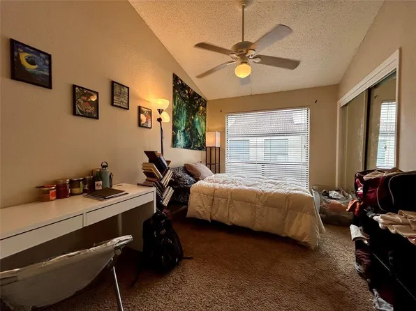 806 W 24th St APT 320, Austin, TX 78705
