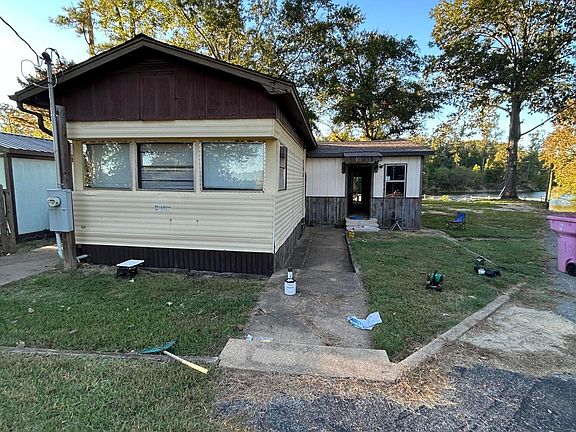 3rd image of 1184 Riverview Rd