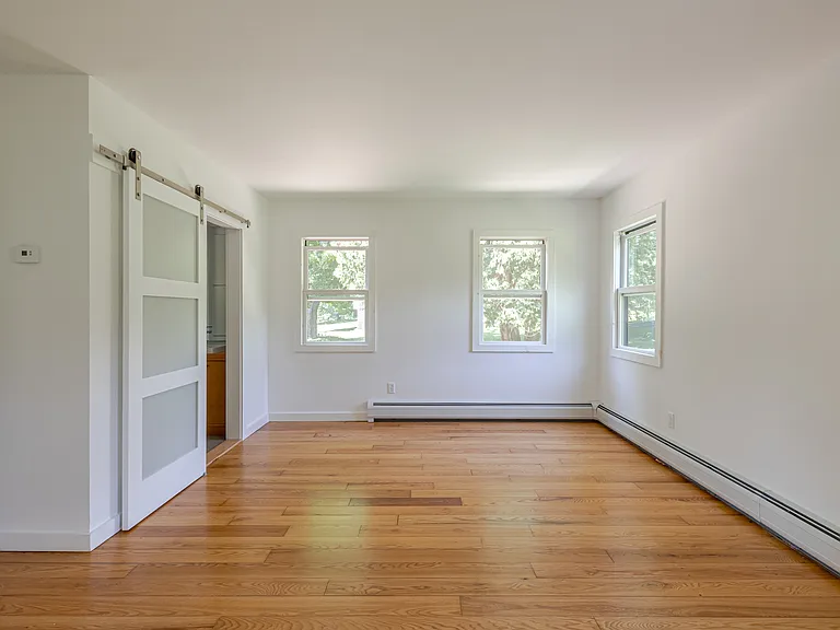 776 Mitchell St — Photo 13