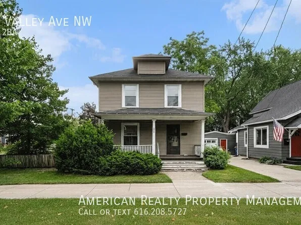 228 Valley Ave NW, Grand Rapids, MI 49504