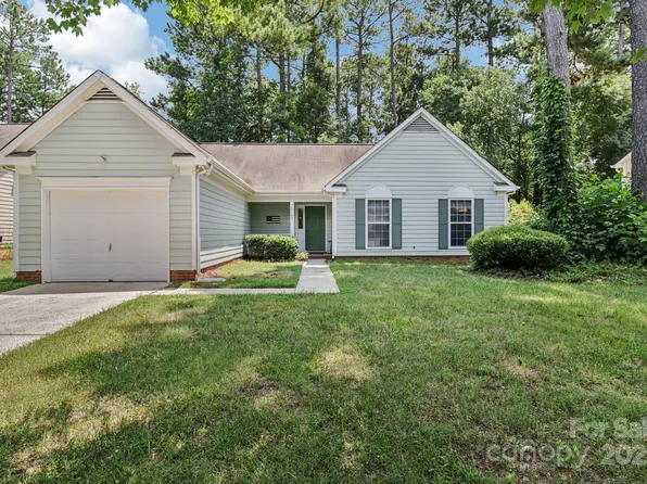 11100 Scrimshaw Ln, Charlotte, NC 28215