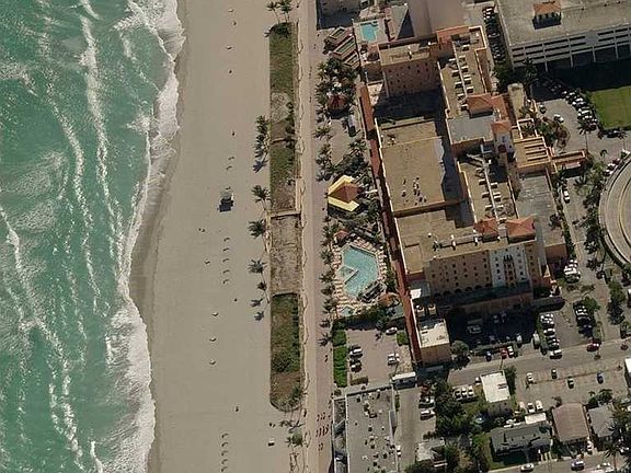 3rd image of 101 N Ocean Dr 686 #686