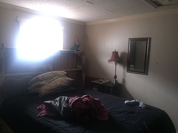 3rd image of 2336 Shasta Ave