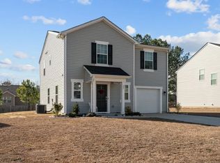287 Hallow Oak St, Spring Lake, NC 28390
