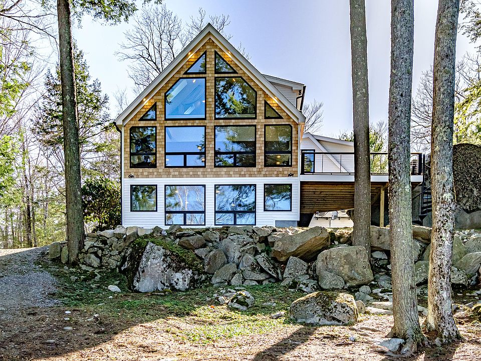 1st image of 2 East Dr
