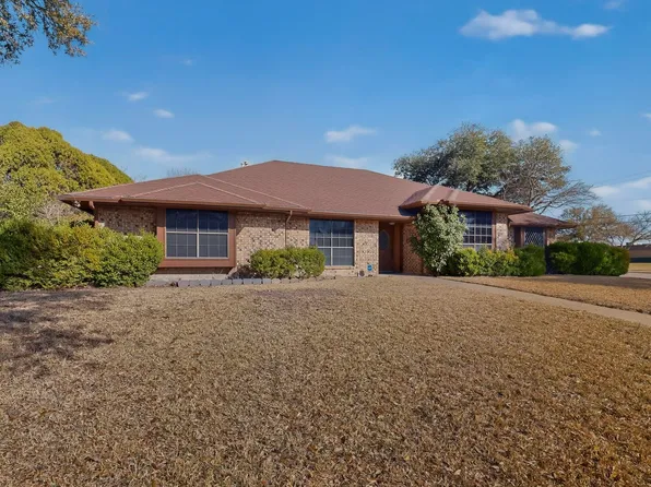 922 S Greenstone Ln, Duncanville, TX 75137