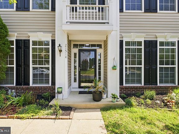 2nd image of 21514 Merion St