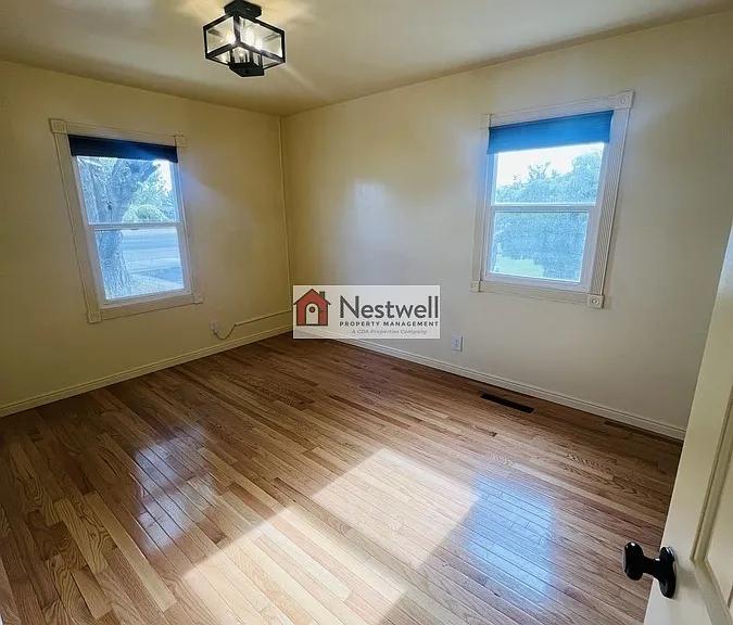 254 E Main St — Photo 7