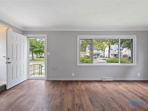 5th image of 3914 Stannard Dr