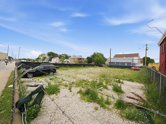 4th image of 3135-3139 W 51st St