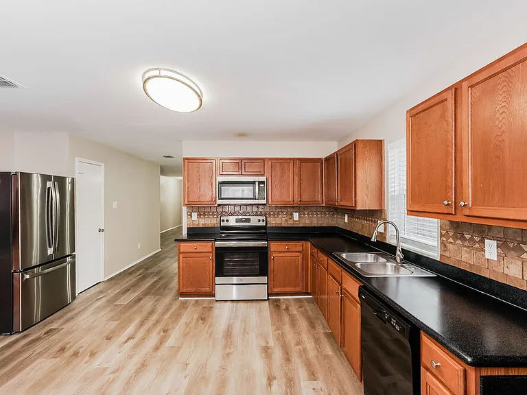 4549 Lacebark Ln — Photo 8