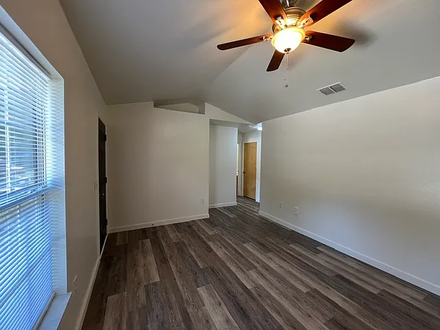 Living Room / Front entry