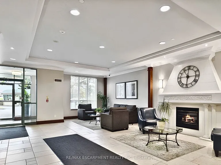 2545 Erin Centre Blvd #509 — Photo 24