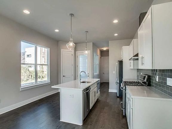 2nd image of 1052 2nd Ave S #A-1