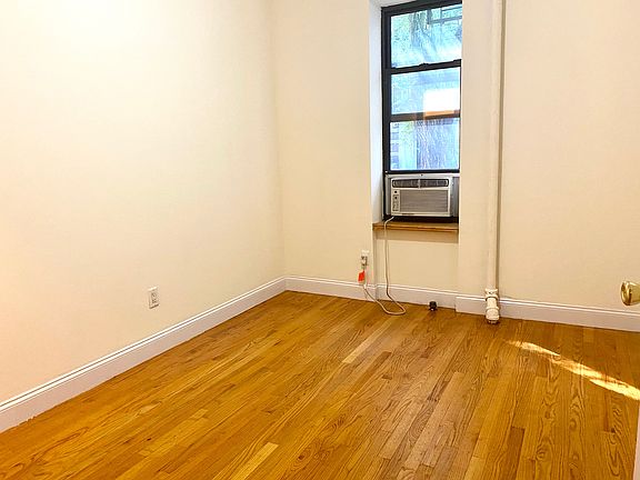 5th image of 235 E 50th St APT 15