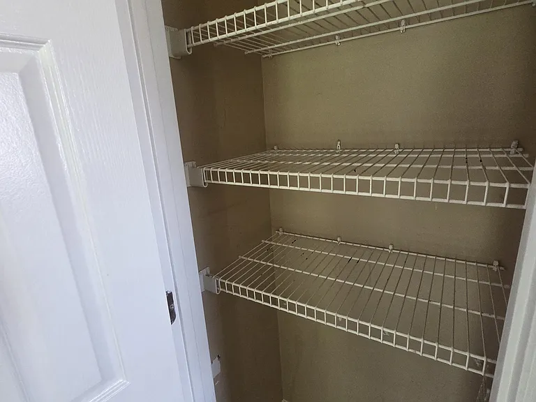 845 Overview Dr — Photo 27