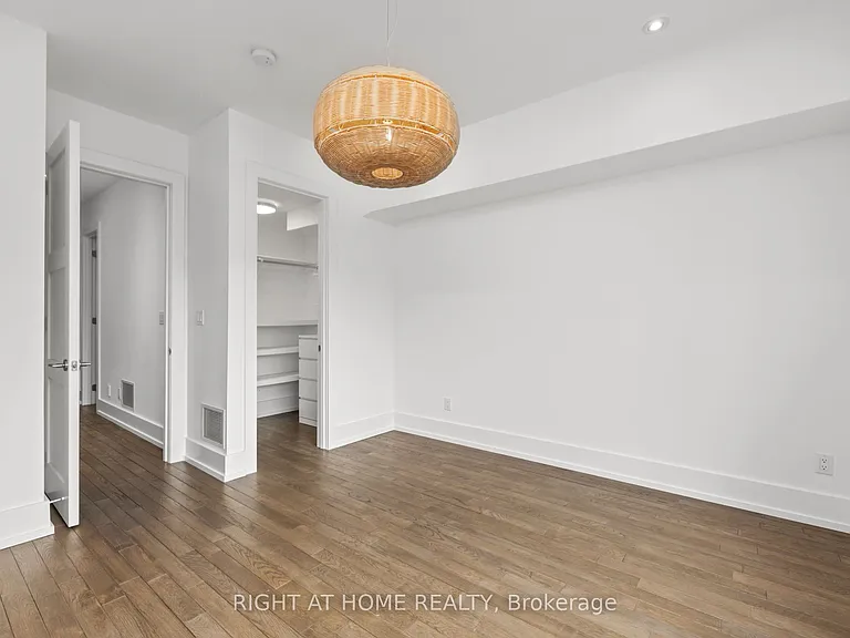 66 Havelock St #11 — Photo 30