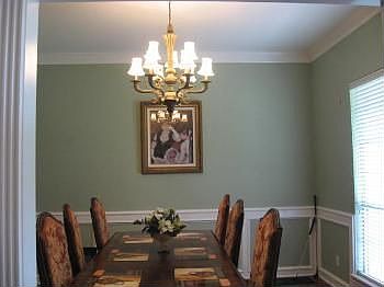 4th image of 2902 Landon Ln