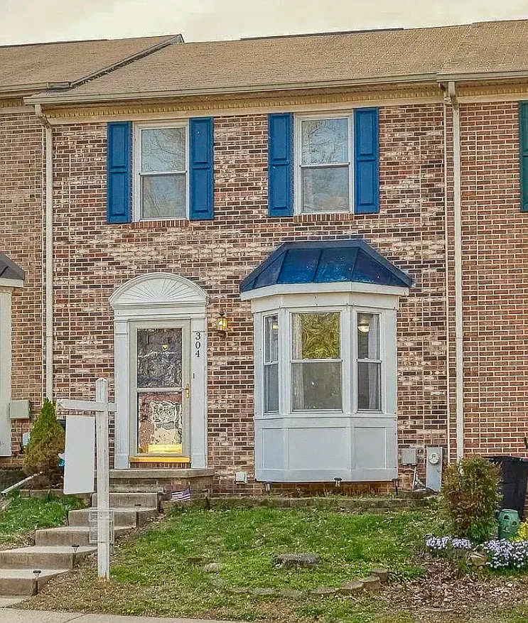 3 bed, 1660 sqft, $2,400 — Photo 1