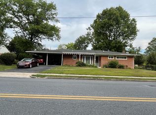 677 S Coldbrook Ave, Chambersburg, PA 17201