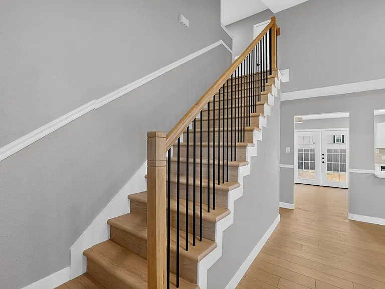 1600 Crimson Ct — Photo 8