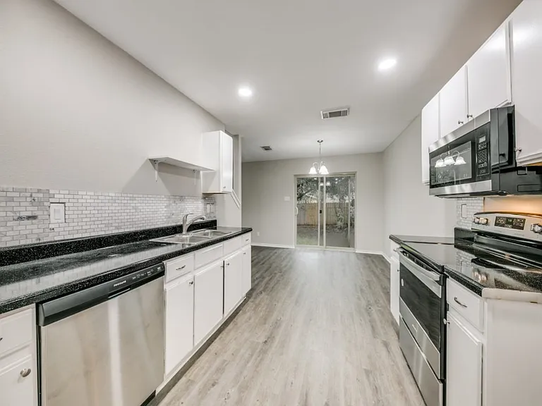 6722 Badger Pass Dr — Photo 7